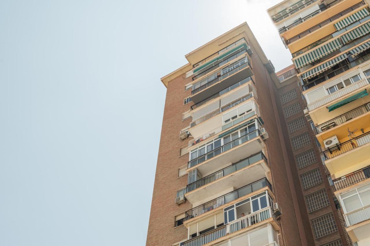 Tuguest Heroe Apartment Malaga Ngoại thất bức ảnh